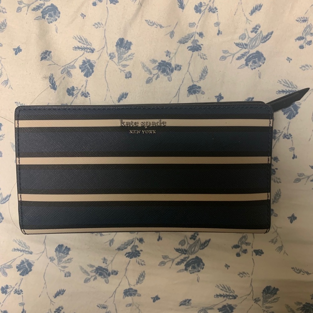 Kate Spade Large Slim Bifold Wallet